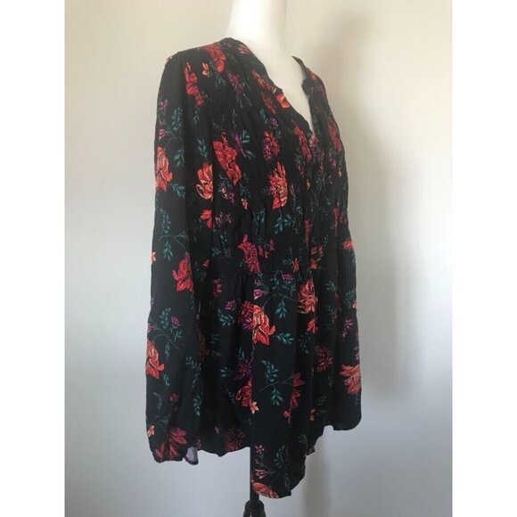 TORRID Long Sleeve Tunic Top Size 1 Button Up Shirred Bodice Black Bright Floral - Picture 3 of 8